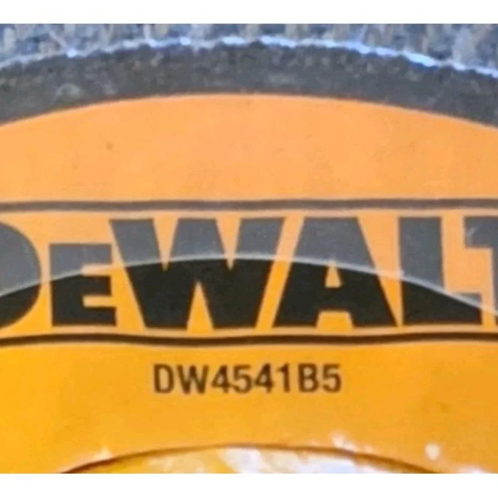 DeWALT DW4541 Fast Cut Grinding Wheels 2- 5 pack  4-1/2